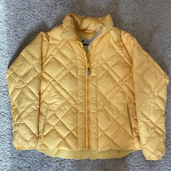 Yellow puffer jacket - Picture 1 of 2